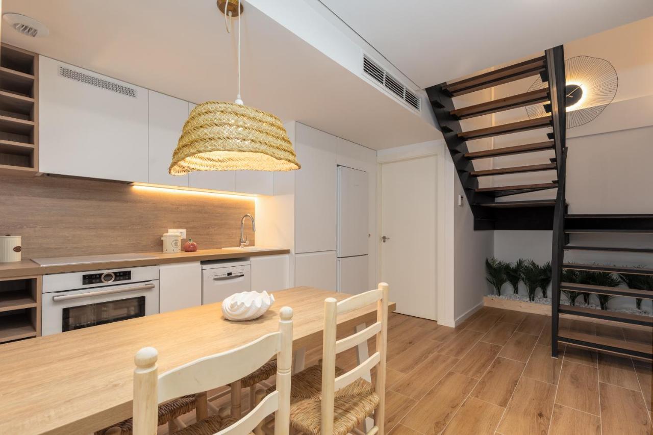 ApartUP Opera Loft Love Valencia Exterior foto